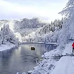 Pod Troma Korunami Ubytovanie v rodine