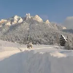 Pod Troma Korunami * Cerveny Klastor